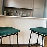 Suite 168